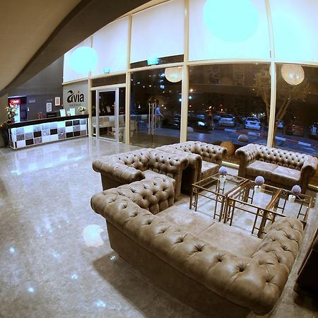 Avia Hotel & Resort Yehud-Monosson エクステリア 写真