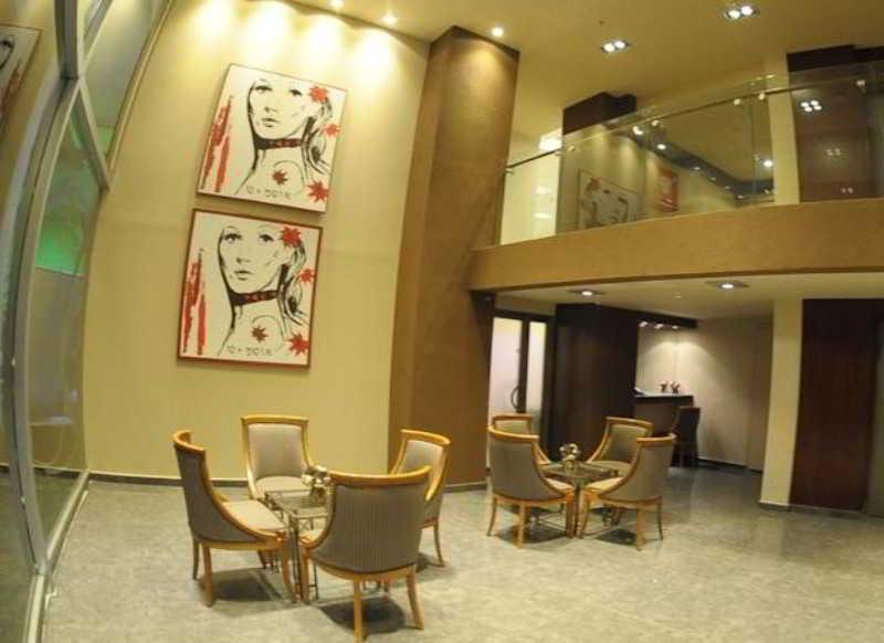 Avia Hotel & Resort Yehud-Monosson エクステリア 写真